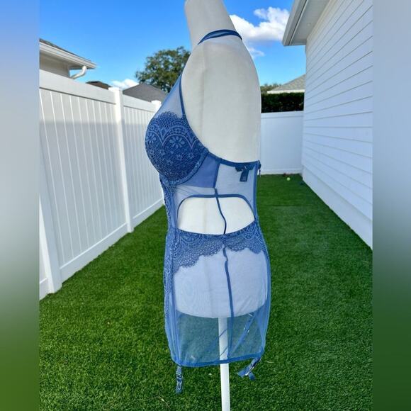 Victoria's Secret Very Sexy Mesh & Lace Garter Slip 36C - Picture 3 of 5